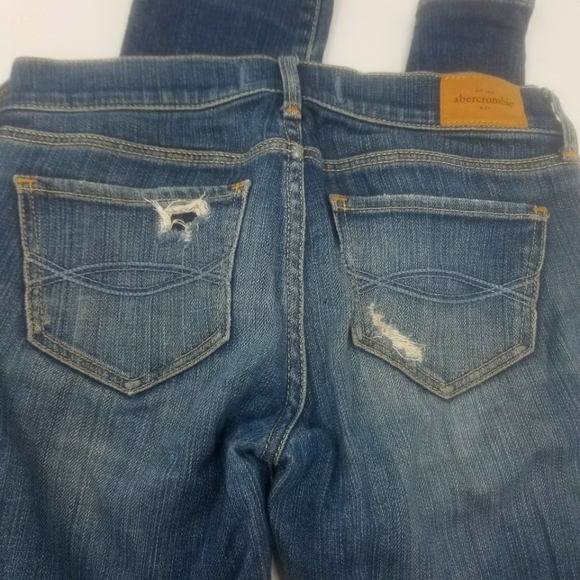 HP Abercrombie Ripped & Faded Girls size 12 Skinny Jeans - Picture 2 of 3